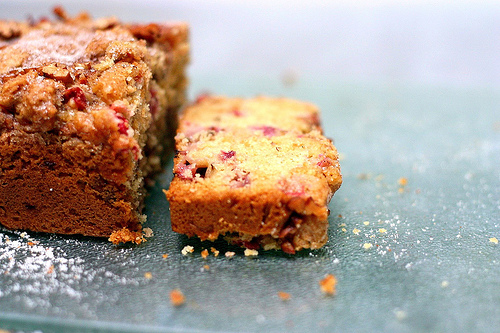 Strawberry rhubarb pecan loaf