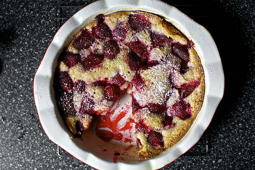 Strawberry summer cake